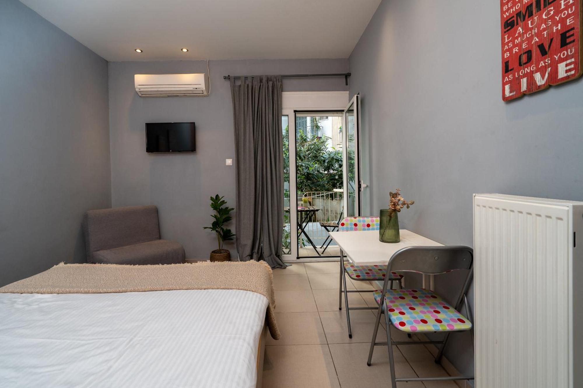 Ideally Located Apartment In Central Athens Luaran gambar