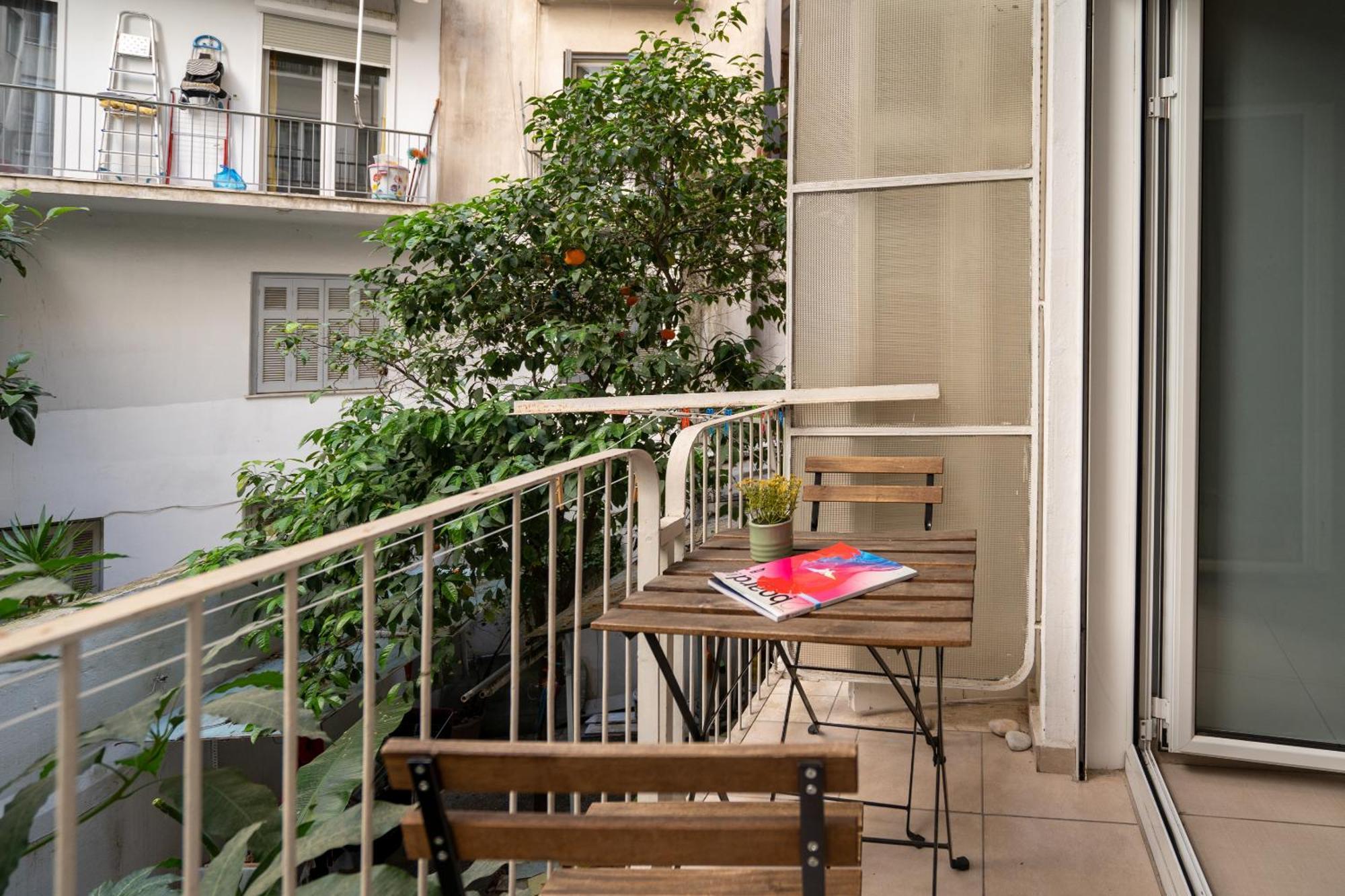 Ideally Located Apartment In Central Athens Luaran gambar