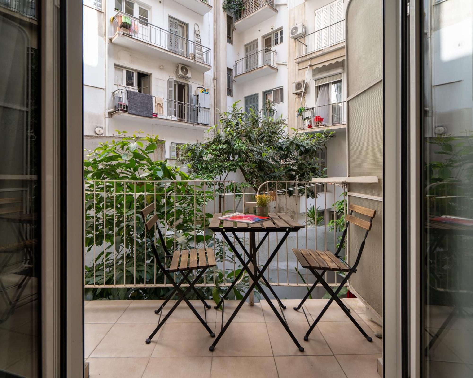 Ideally Located Apartment In Central Athens Luaran gambar
